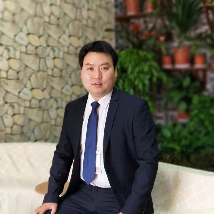 何朋成.jpg